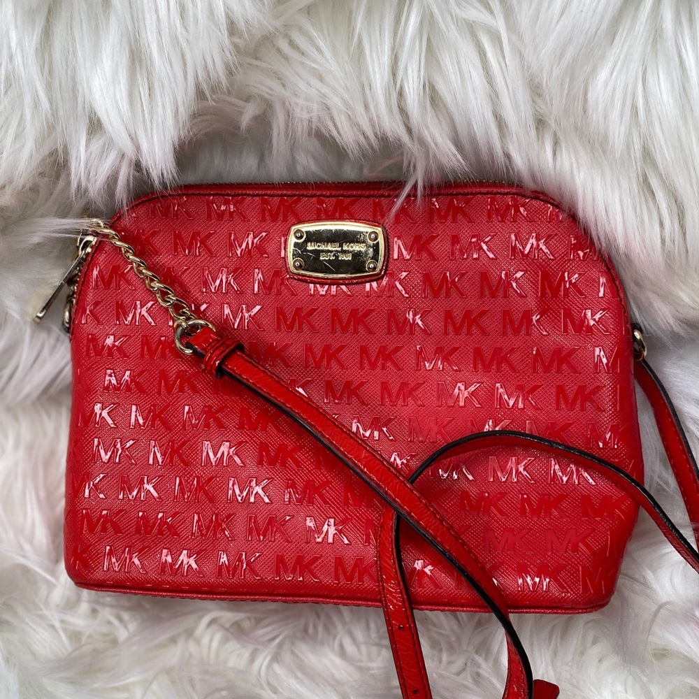 Red small jetset Michael kors travel purse